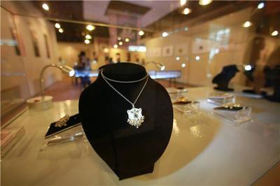 火了！青島大學首飾與珠寶設計畢業展驚艷亮相，創意與技藝完美交融